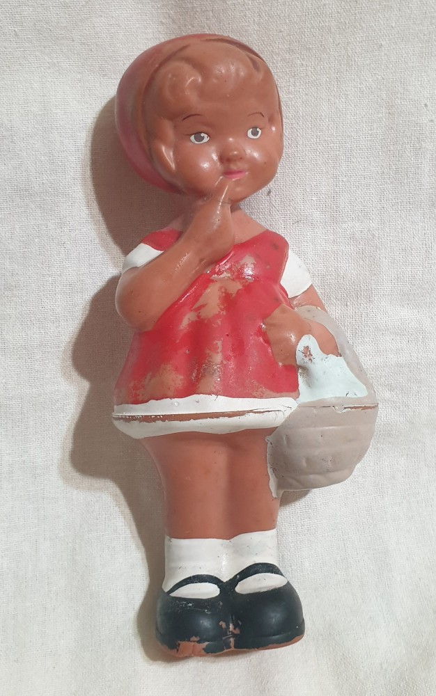 Jucarie veche romaneasca 1960 - figurina papusa Aradedeanaca SCUFITA ROSIE  | Okazii.ro