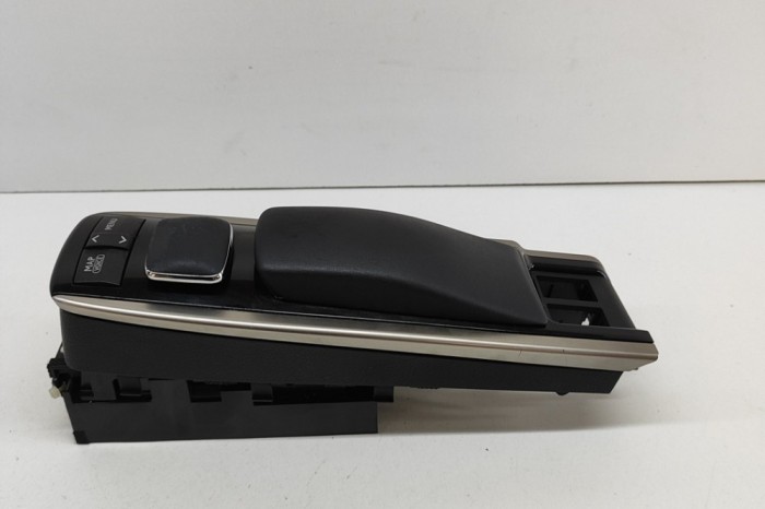 Comutator de control navigație LEXUS GS _L1_ 2014 OEM: 84780-30110,237200-1235,237240-0262 26305368