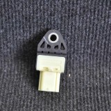 Senzor de impact dreapta spate TOYOTA RAV 4 III _A3_ 2008 OEM: 89831-33020 1519841