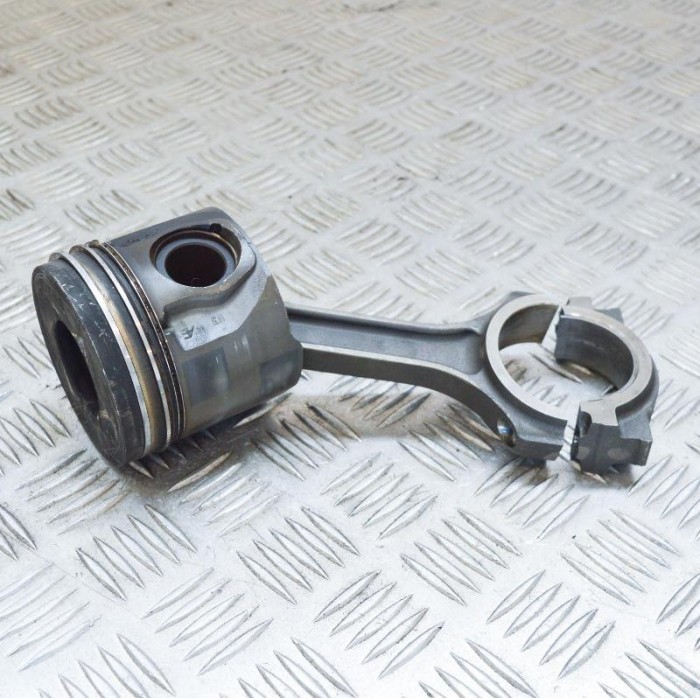 Piston FORD TRANSIT Minibus / passenger FD_ _, FB_ _, FS_ _, FZ_ _, FC_ _ 2004 OEM: 112122624343D 3944838