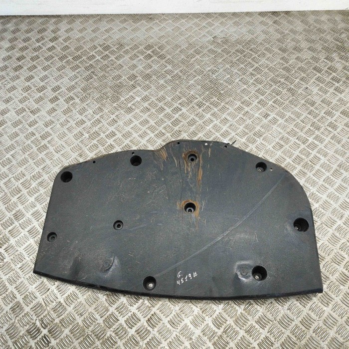 Scut motor central spate MASERATI GHIBLI M157 2022 OEM: 670181064