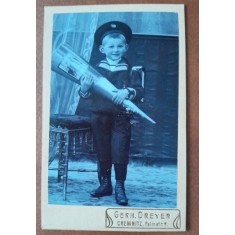 Fotografie tip CDV, baietel imbracat marinar, inceput de secol XX