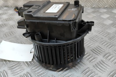 Ventilator aeroterma AUDI E-TRON Sportback GEA 2023 OEM: 4M1820021C | 30302730 foto