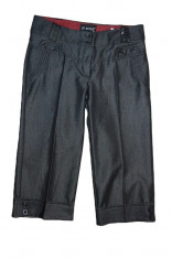 Pantalon elegant trei-sferturi, de culoare gri, din material lucios foto