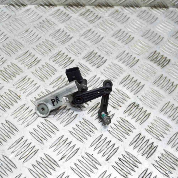 Senzor de nivel &icirc;nălțime dreapta față TESLA MODEL S 2017 OEM: 1027946-00-A 11753242