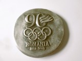 Cumpara ieftin Rară! Medalie de protocol ediție limitată,foarte mare: Comitetul Olimpic Rom&acirc;n 90 ani 1914-2004,diam.=97-100 mm,greutate=271 grame!!!