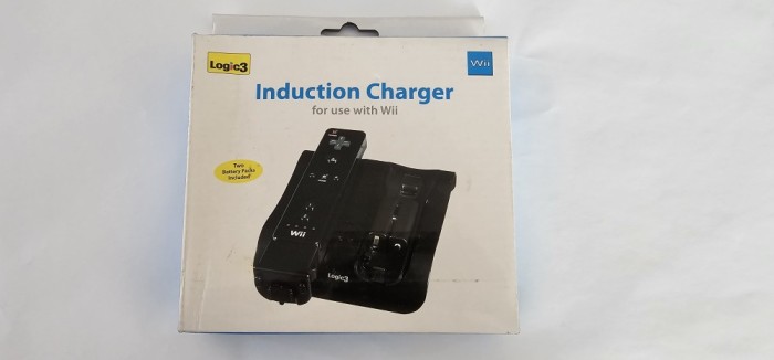 INCARCATOR LOGIC 3 PENTRU CONTROLLER WII. NEFOLOSIT !