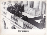 Bnk foto - Desprinderea - fotografie de panou 24x18 cm, Alb-Negru, Romania de la 1950