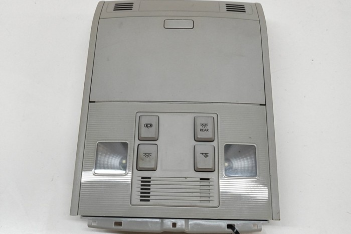 Iluminare interioară VW GOLF VII Variant BA5, BV5 2017 OEM: 5G0868837 31221604
