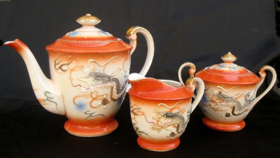 Set Dragon 3 piese cafea portelan China anii 70 ceainic latiera zaharnita foto