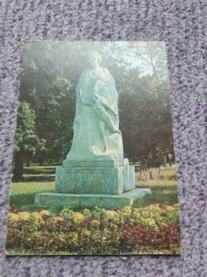 Carte postala vedere Galati 1976, statuia Mihai Eminescu, stare buna necirculata foto