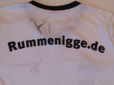 Tricou cu semnatura originala a fotbalistului KARL HEINZ RUMMENIGGE foto