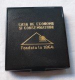 Cutie Medalie CEC Casa de Economii, 6cm, Plastic Dur, Colectie, Veche