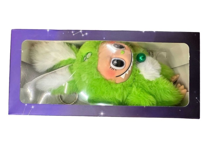 Labubu iepuras verde cu urechi mari