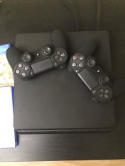 PS4 Slim foto