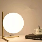 Veioza Ozana aurie cu glob din sticla alba, 1x E27, pentru interior