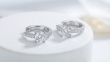 Cumpara ieftin Cercei din Argint 925 Royal Solitaire Huggie Hoops , Stralucire Diamantina E i Opulenta de Lux