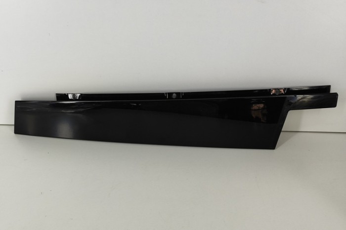 Ornament vertical ușă dreapta față MERCEDES-BENZ GLE W167 2023 OEM: A1676903400 27969090
