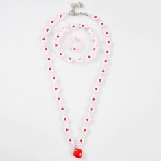 Set de bijuterii cu inimi rosii