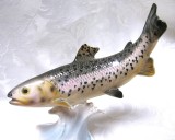 BIBELOU FIGURINA PORTELAN GOEBEL - PASTRAV CURCUBEU 14 CM