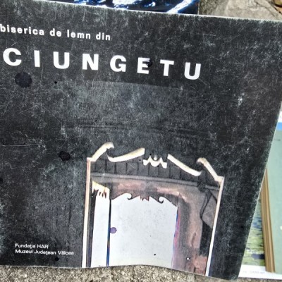 Biserica de lemn din Ciungetu foto