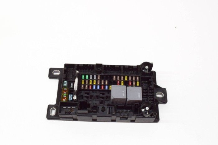 Modul panou de siguranțe JAGUAR E-PACE X540 2018 OEM: J9C3-14A073-BB,59CW11F05 15226470