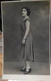 Fotografie tip carte postala, necirculata, tanara cu ceas si margele, 1929