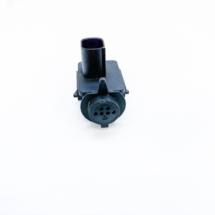 Senzor de calitate a aerului BMW 3 F30, F80 2013 OEM: 6833647 10820582