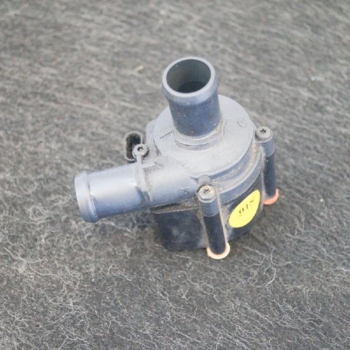 Pompa de apa auxiliara AUDI Q5 8R 2013 OEM: 06H121601K 3076534