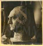 FOTO, BUST N. G. LUPU , SCULPTOR M. ONOFREI, 1934