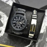 Cumpara ieftin Set Cadou Barbati Yazole: Ceas Negru Quartz, Bratara Eleganta, Cutie Cadou - Mecanism Garantie 24 Luni