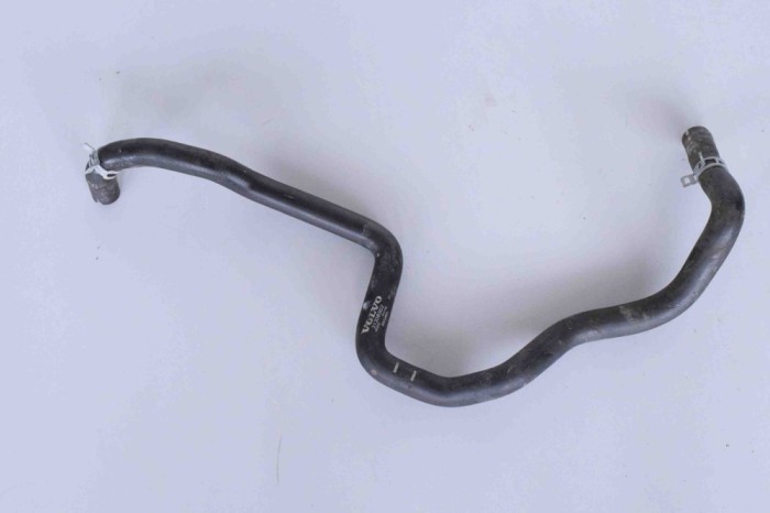 Furtun de lichid de răcire VOLVO XC90 II 2016 OEM: 31338302 32489319