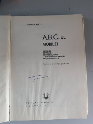 ABC-ul mobilei - Werner Hirte foto