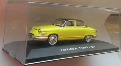 Macheta Panhard PL17 Tigre 1961 - Atlas 1/43 foto