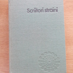 SCRIITORI STRAINI MIC DICTIONAR-CARTONATA-R5B