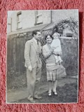 Fotografie, Geo (dr. Litarczek, parintele radiologiei romanesti), impreuna cu parintii la Cambridge, 1926
