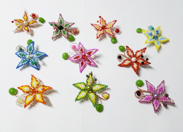 Reducere! Martisoare unicat flori martie handmade brosa, multe culori