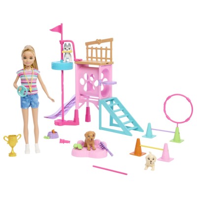 BARBIE SI STACIE PAPUSA STACIE DRESOARE DE CATEI foto