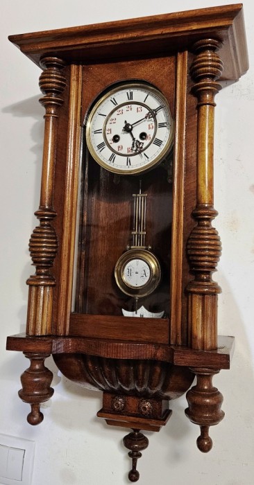 Ceas de perete cu pendula