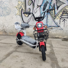 Scuter electric fara permis moped electric 250w 125 kg tip bicicleta electrica