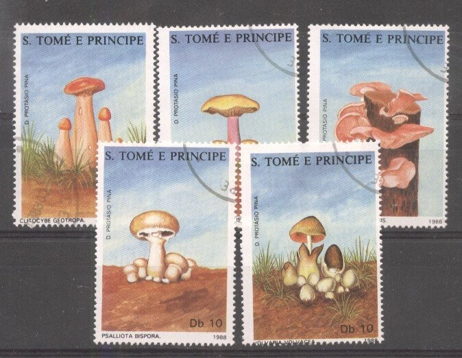 Sao Tome 1988 Mushrooms used DE.081
