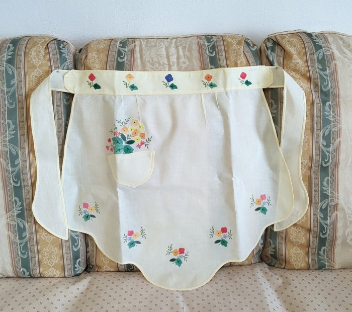 Sort de bucatarie Vintage din bumbac cu broderie manuala aplicata- tip quilt