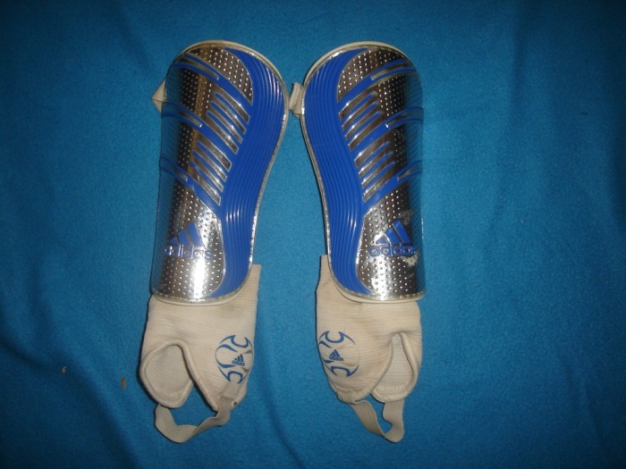 APARATORI DE FOTBAL ADIDAS MARIMEA XL ORIGINALE APARATORI DE FOTBAL ADIDAS MARIMEA XL ORIGINALE