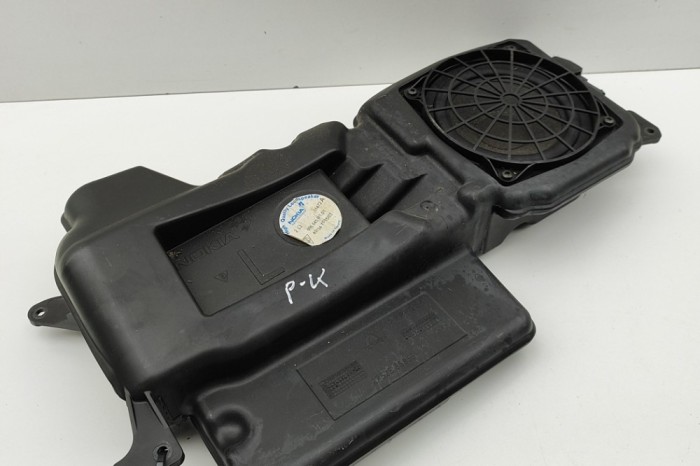 Difuzor ușă st&acirc;nga față PORSCHE BOXSTER 986 1997 OEM: 99664501101 | 30815412
