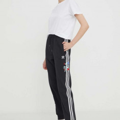 adidas Originals pantaloni de trening din bumbac culoarea negru, cu imprimeu IU2514