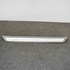 Ornament prag dreapta față AUDI Q3 8U 2017 OEM: 8U0853374,8U0853374A