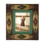 Regina Maria a Rom&acirc;niei &icirc;n Delta Dunării, fotografie de epocă &icirc;ntr-o ramă neorom&acirc;nească