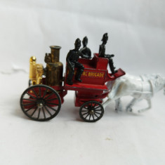 bnk jc Matchbox Yesteryear Y4 Shand Mason Horse-Drawn Fire Engine