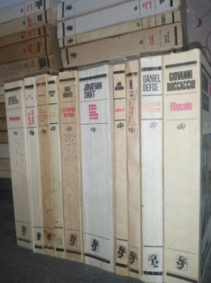 Colectia CLASICII LITERATURII UNIVERSALE - 200 de volume - colectie- bibliofilie foto