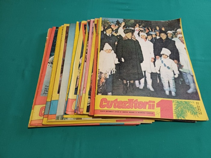 LOT 39 REVISTE CUTEZĂTORII ANUL 1989 * DIFERITE NUMERE * 010
